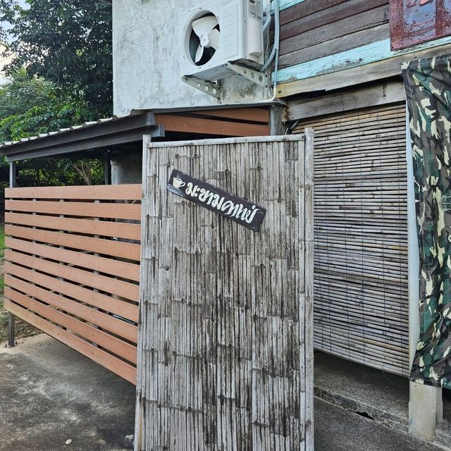 🍀นั่งชิล ชมทุ่งนา ที่ มะขามคาเฟ่ | อ่างทอง 🌿