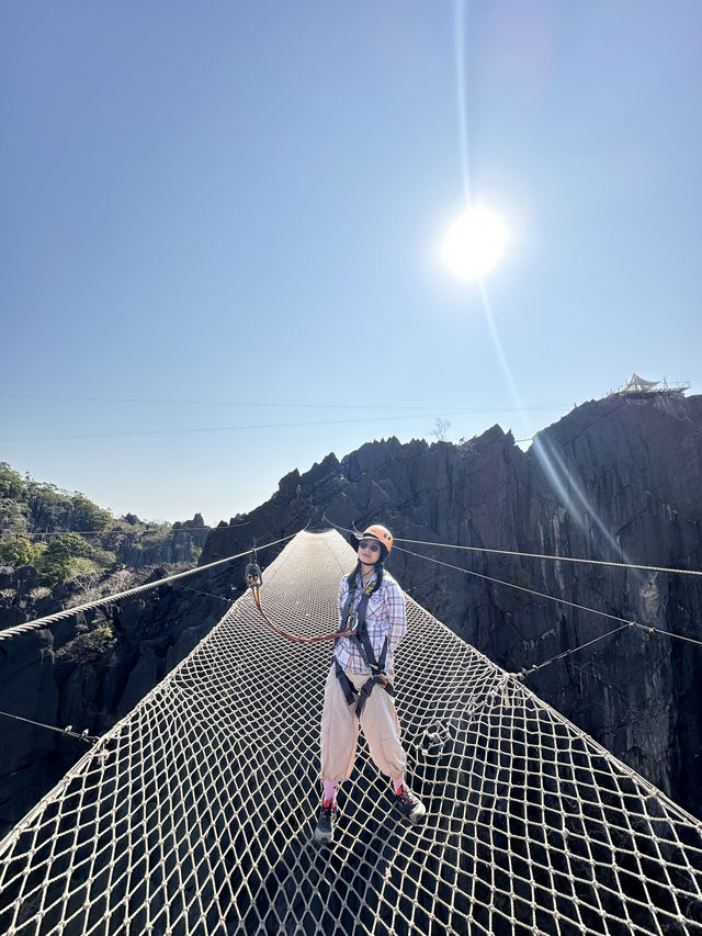zipline ở The rock viewpoint