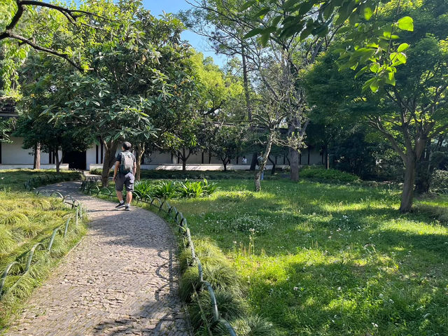 🌸 Lingering Garden 留园 — Grace, Balance & Jiangnan Beauty