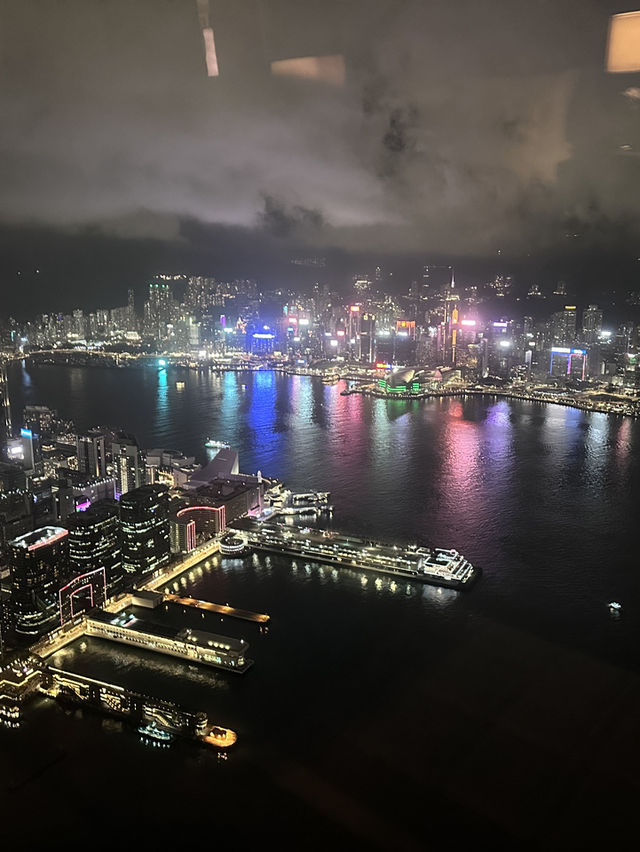 香港麗思卡爾頓酒店🏨112樓
