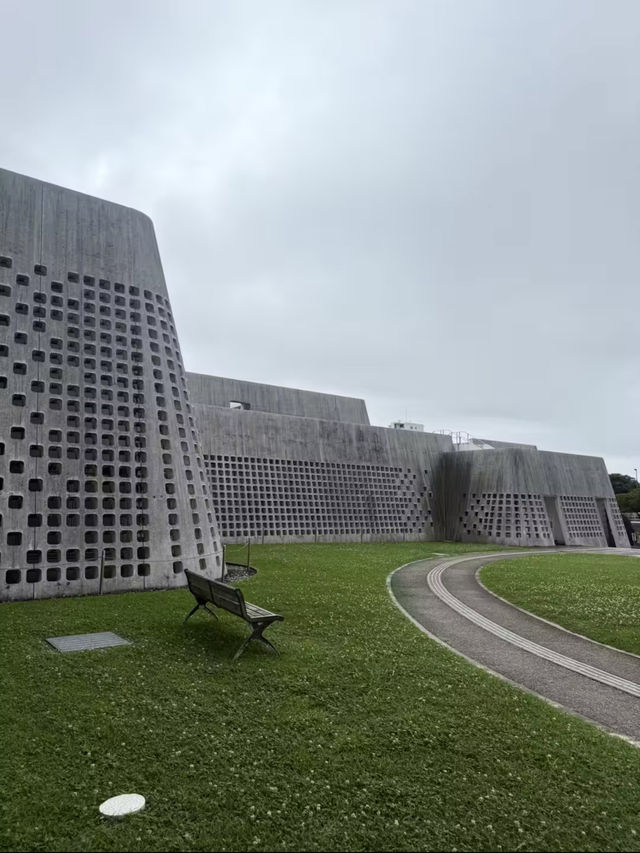 沖繩｜以琉球古城為意象的沖繩博物館 能勢修治的建築美學