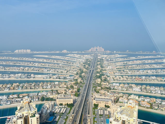 Living the Palm Life: Dubai’s Iconic Escape