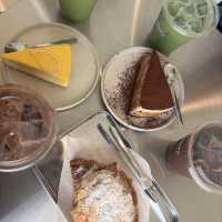 📍 Candlery House Café – Phuket
