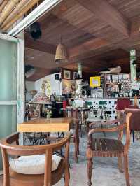 Chill & Sip at Lay Lagom Bar! 