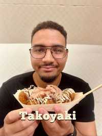 Eating my way through Osaka🍙🍱🍜🥟
