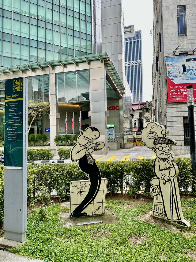 Where Rivers and Faith Meet: A Quiet Moment at Masjid Jamek