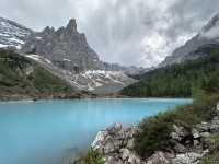 Lago di Sorapis – The Hidden Turquoise Lake of the Dolomites 🇮🇹🏞️