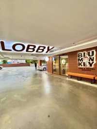 Blu Monkey Hub & Hotel Bangsaen โรมแรมสวยบางแสน