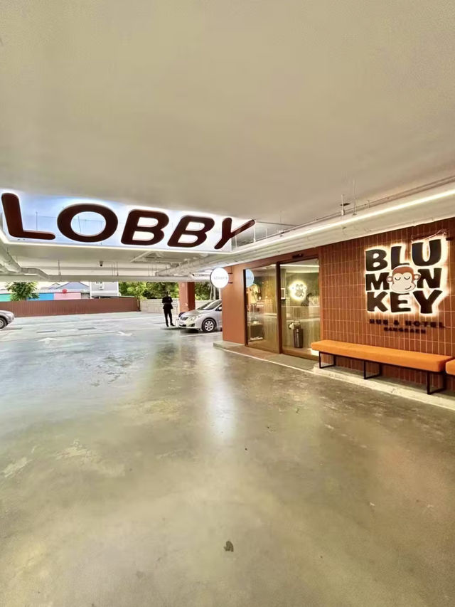 Blu Monkey Hub & Hotel Bangsaen โรมแรมสวยบางแสน