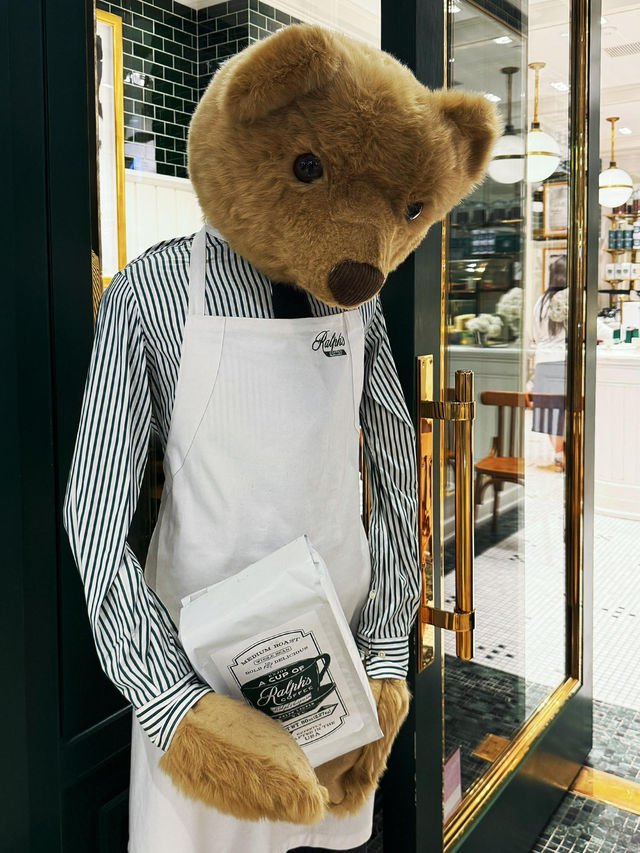 🧸 Bear cafe in Shopping Mall