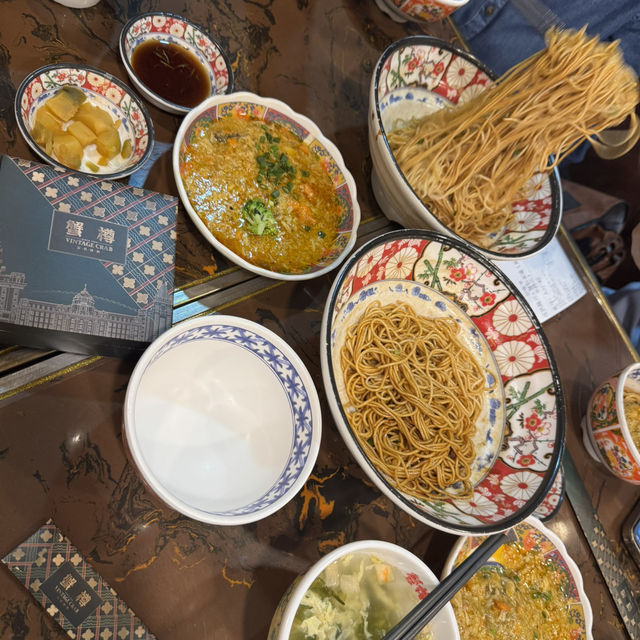 Shanghai’s Street-Chic Adventure Awaits You !