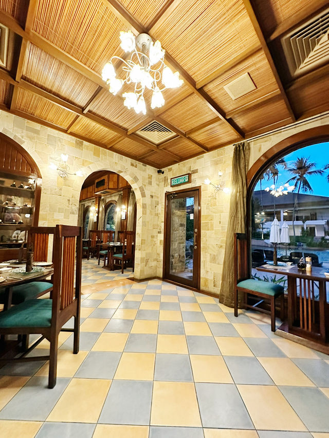 Candlelit Pizza Nights at Bistro Cascata, Cyberview Resort