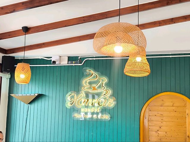 Homnoir หอมนัวร์ somtum&cafe 