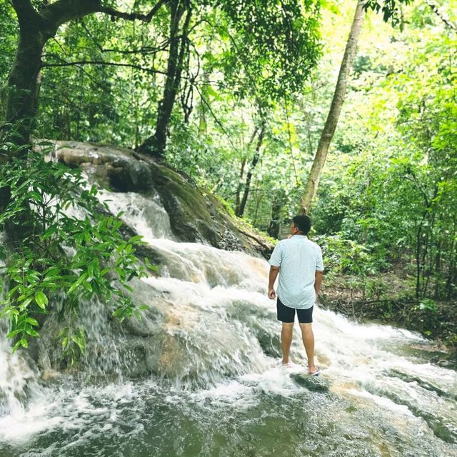 น้ำตกห้วยเทิน