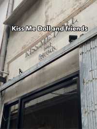 Kiss Me Doll and Friends: คาเฟ่สุดคิ้วท์