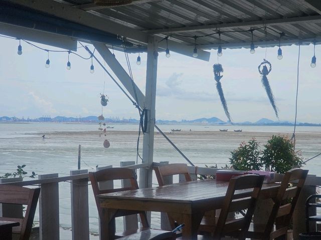 ครัวพื้นบ้านไต๋ธง จ.ชลบุรี