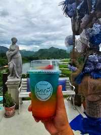 คาเฟ่วิวแม่น้ำแคว