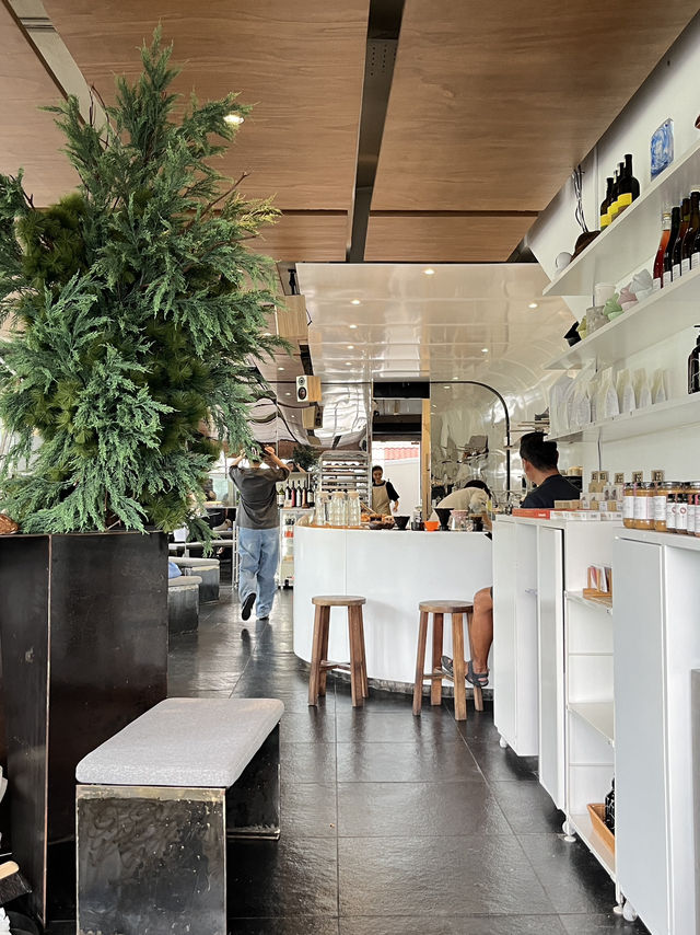 Cozy Afternoon at Dou Dou Bakery ☕🍰 KL’s Minimalist Café Gem