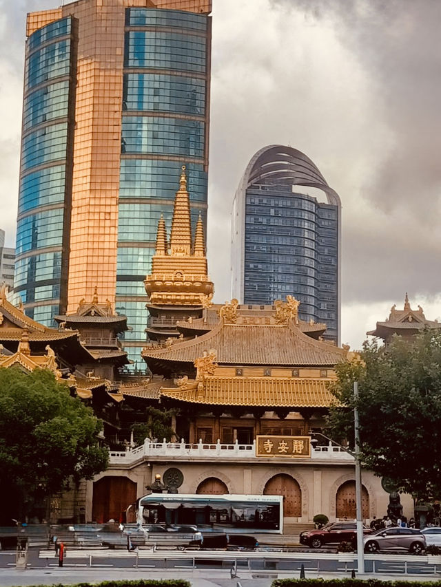 A Photographer's Delight: Juxtaposition of Ancient and Modern Shanghai