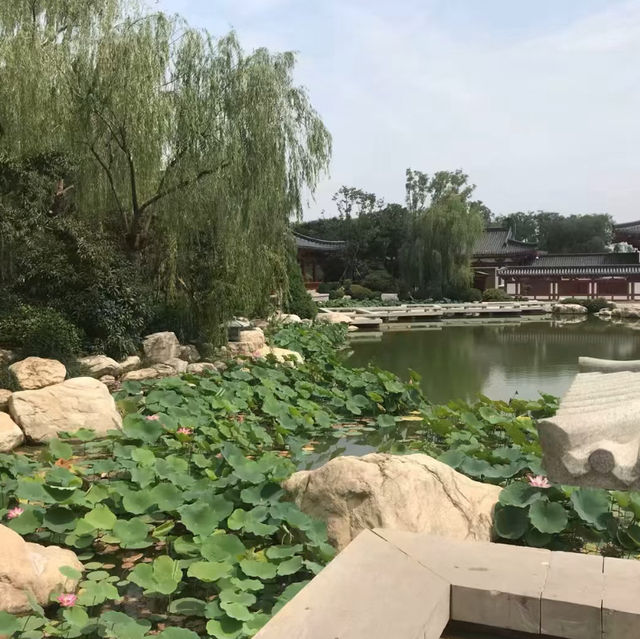 🏯 Huaqing Palace — Hot Springs, History & Tang Dynasty Romance