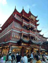 Curves & Eaves: The Living Art of Yu Yuan