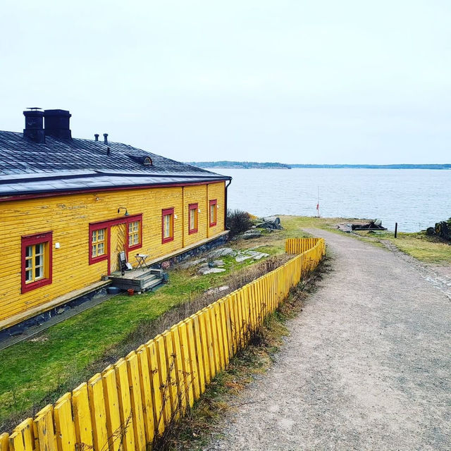 Explore the Historic Suomenlinna Island
