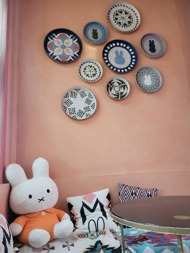 Miffy's Voyage Café Camel Republic 🐰🎀