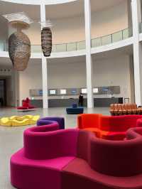🖼️現代アートの最前線を体験「ミュンヘン現代美術館（Museum Brandhorst）」✨