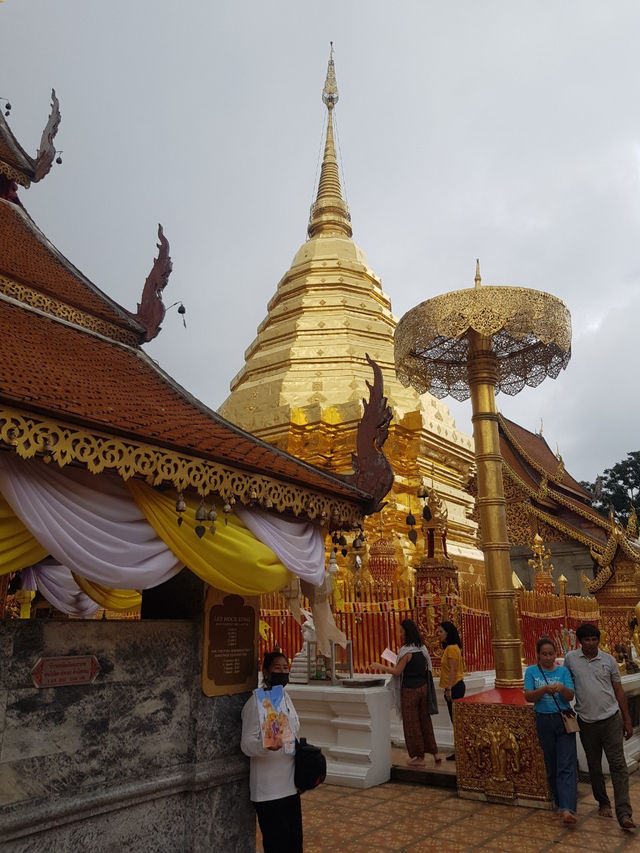วัดพระธาตุดอยสุเทพราชวรวิหาร🙏🏻✨🌺