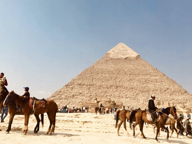 Timeless Wonder: My Solo Trip to the Giza Pyramids
