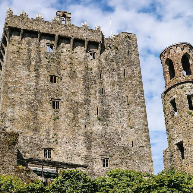 Blarney Castle & Gardens – Ireland’s Storied Fortress of Eloquent Legends
