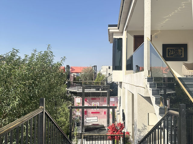 Roses Café Taif – Coffee with a Blooming Touch