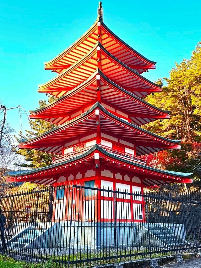 Autumn Spectacle at Arakurayama Sengen Temple, Japan
