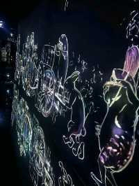 🌌 Step Into the Infinite – The Magic of teamLab Borderless, Tokyo