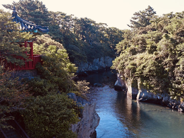 The Stunning Dragon's Pool and Suspension Bridge