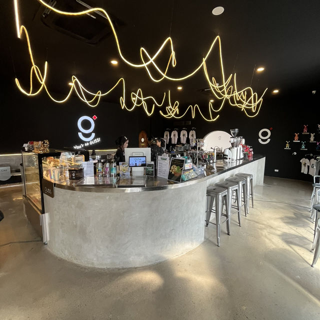 Guss Coffee วังจันทร์! คาเฟ่ในปั๊มที่เท่เกินเบอร์☕️