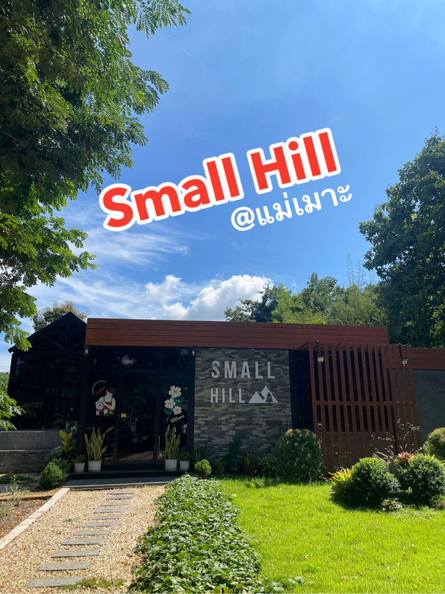 SMALL HiLL Cafe