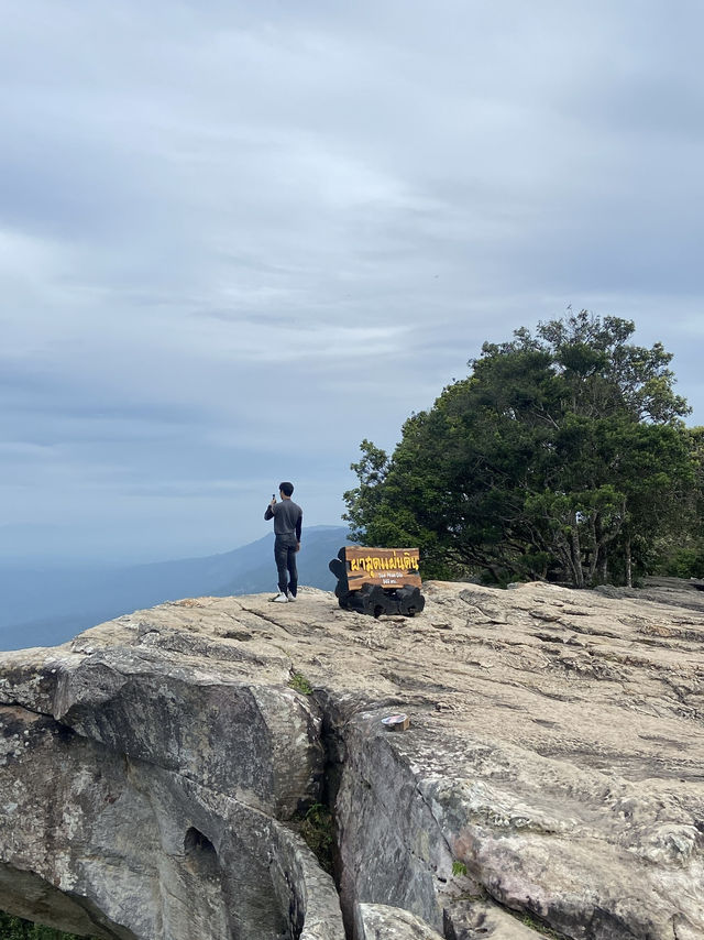 ชมป่าหินงาม รับลมหยาว  ‘ชัยภูมิ‘