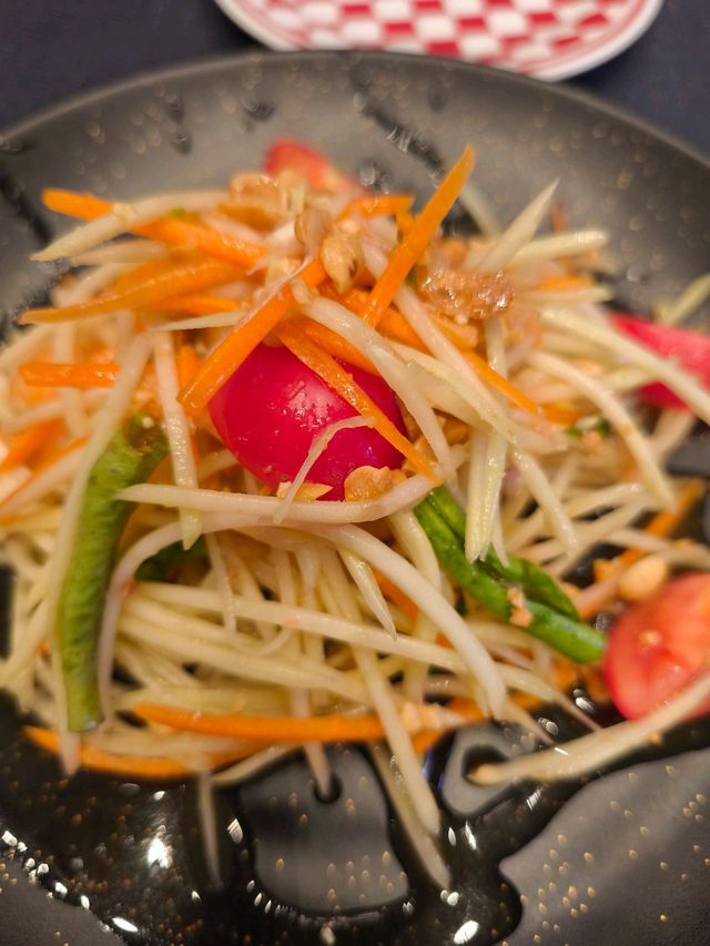 Central Park ศูนย์การค้าสุดหรูที่ผสมผสานไลฟ์สไตล์