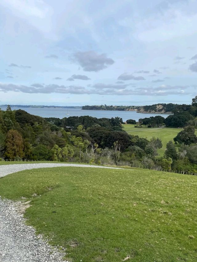 A Scenic Coastal Haven with Calm Waters and Open Horizons A Scenic Coastal Haven with Calm Waters and Open Horizons