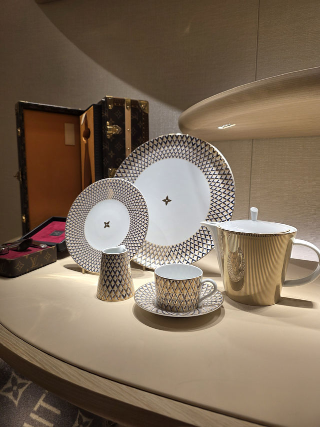 루이비통의 신상 제품을 가장 먼저 만나보세요. (With 루이호 팝업) 루이비통의 신상 제품을 가장 먼저 만나보세요. (With 루이호 팝업)