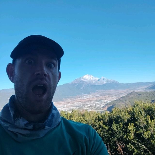 Lijiang Weekend Itinerary: Ancient Town Vibes & Epic Snow Mountain Views 🏔️✨ Lijiang Weekend Itinerary: Ancient Town Vibes & Epic Snow Mountain Views 🏔️✨