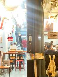 🌙🇹🇭 ดาวแก้วโต้รุ่ง – อาหารไทยยามดึกในฮ่องกง