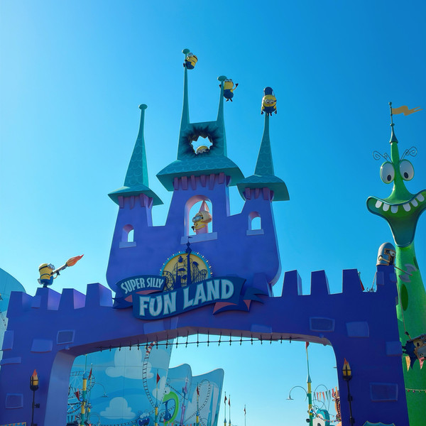 Super Silly Fun Land – A Colorful Minion World! | Trip.com