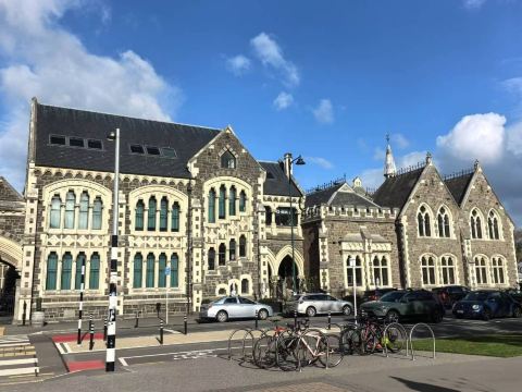 A Relaxing Day in Christchurch | Vintage Trams, Riverside Punting, and Botanic Gardens.