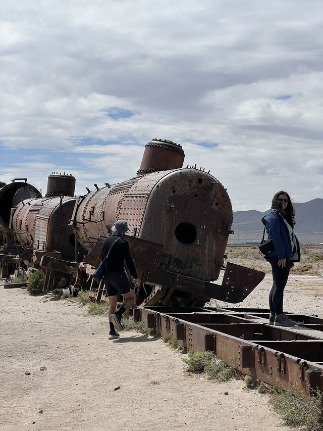 Tips for Train Cemetery in Uyuni, Bolivia 🇧🇴