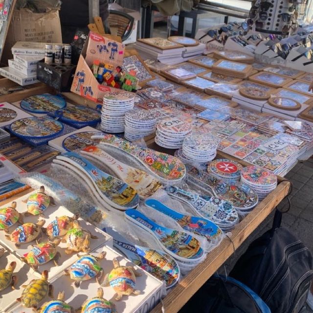 日曜日しか開かれない”マルサシュロック”の朝市 in Malta