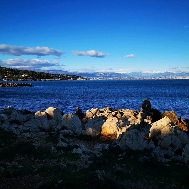 Mediterranean Magic: Antibes' Hidden Beach Paradise