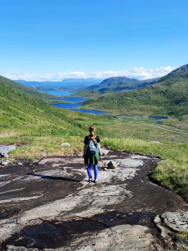 Hiking in Senja, Norway: A Hidden Gem for Adventurers 🏞️