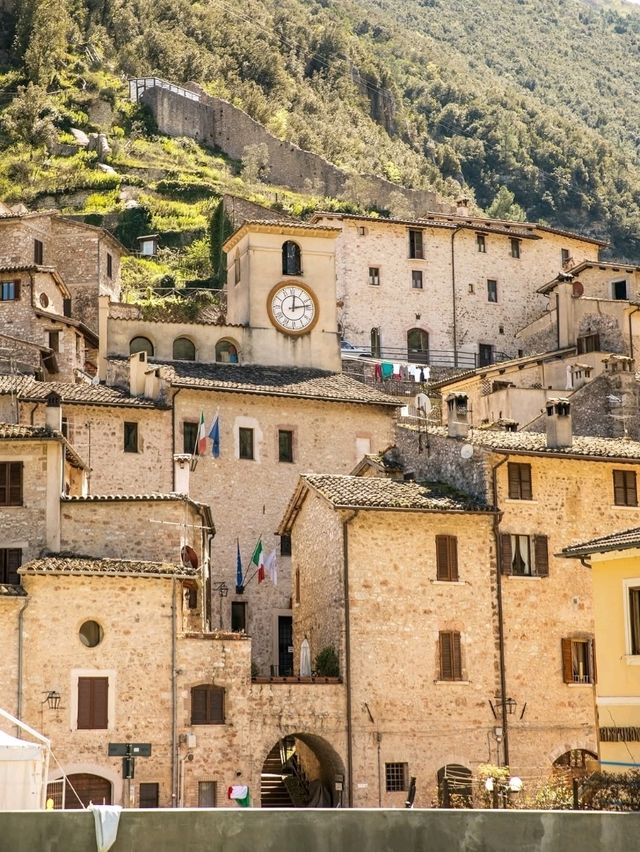 Umbria: Italy’s Green Heart of Hidden Hilltowns & Soulful Scenery